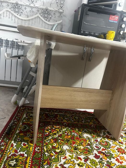 Продам стол стулья