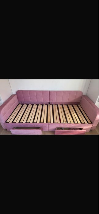 Vand canapea stil divan tapitata