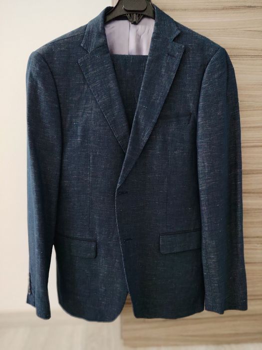 Costum bărbați de in albastru