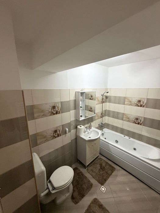 Inchiriez Apartament cu 2 Camere