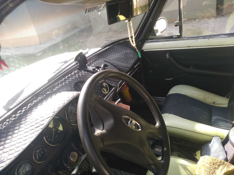 Ваз21013 срочно сотилади