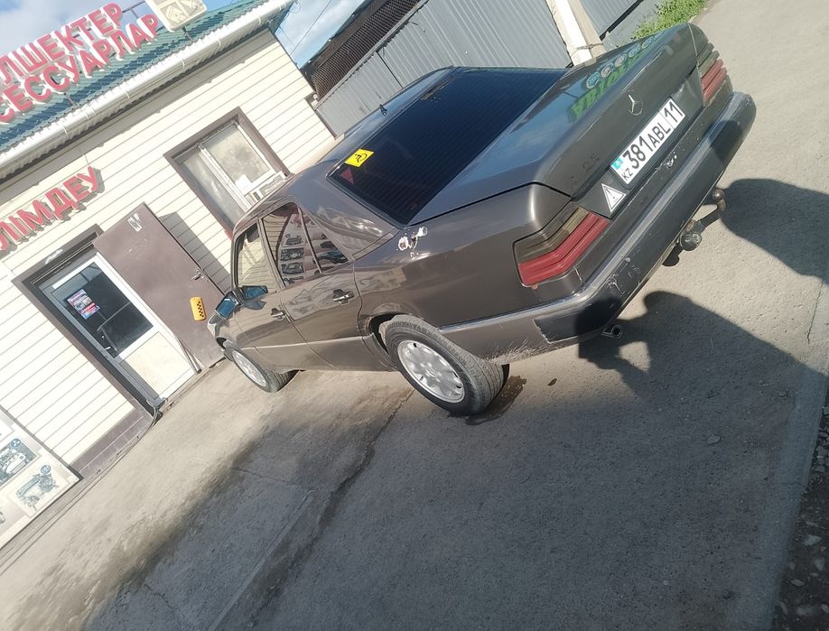 Мерседес бенс 124