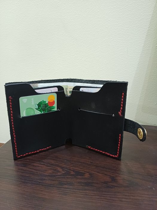 Мъжки портфейл от естествена кожа