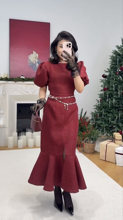 платья  новый М размер с ременем