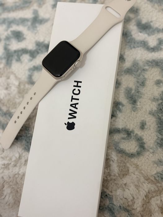 Apple Watch SE 2 (40 мм)