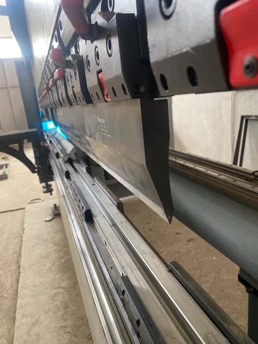 Вальцовка и гибка металла Листогибе  ЧПУ