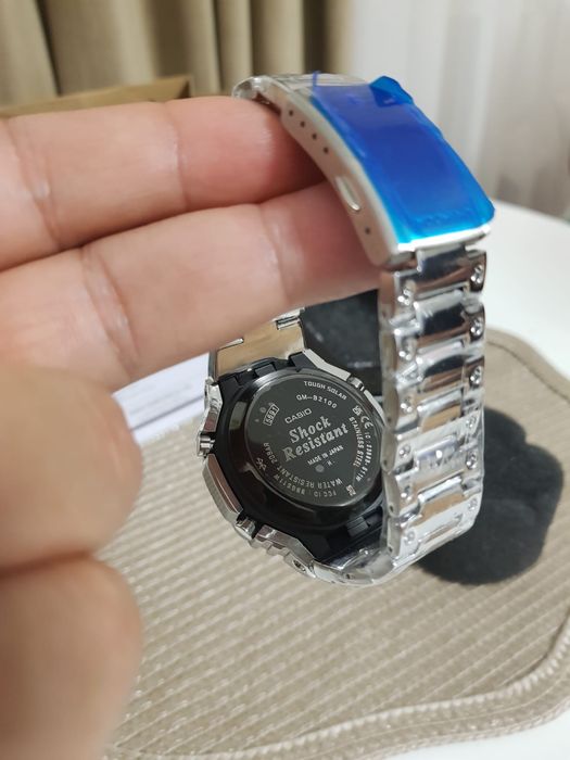 casio g-shock model- GM-B2100 nou  adus din anglia