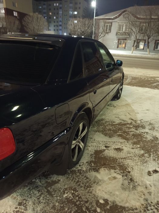 Продам Ауди а6 с4 2литра