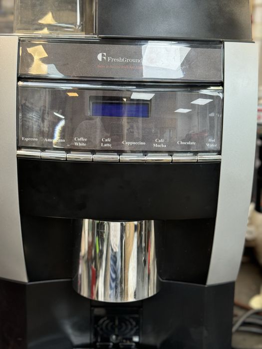 Espresor automat cu boabe si solubile Necta koroMax