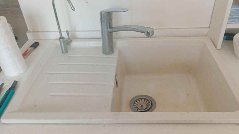 Раковина  и газ плита