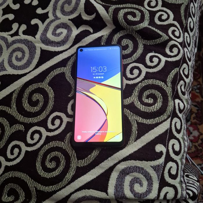 Продам телефон самсунг