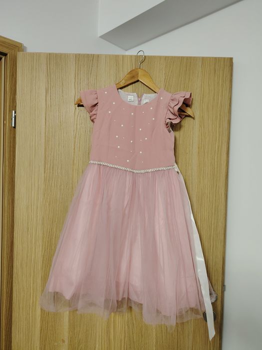 Rochie  roz model 9-10 ani