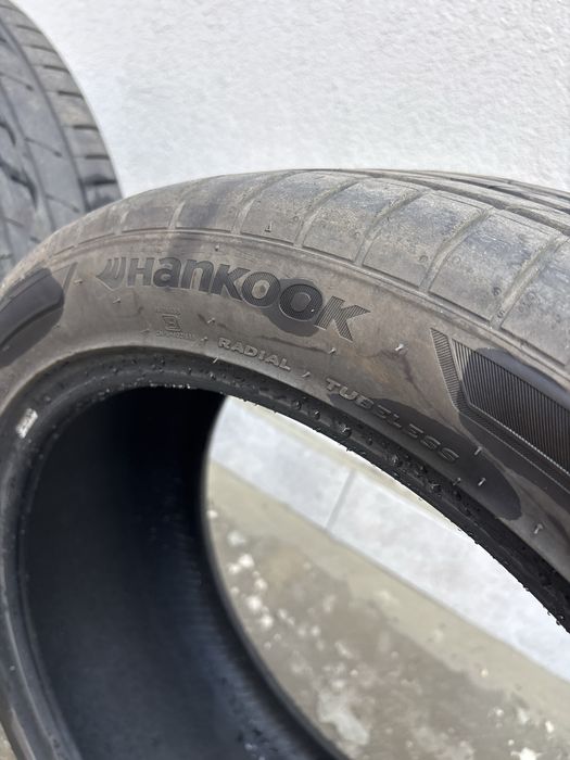 Летни гуми Hankook 255/40 ZR19 – отлично състояние