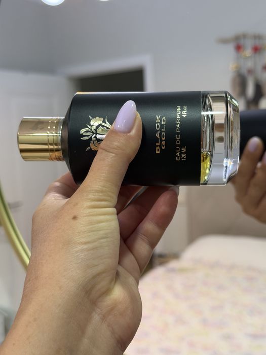 Продам парфюмы в остатках