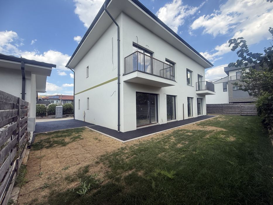 Duplex de vanzare Floresti