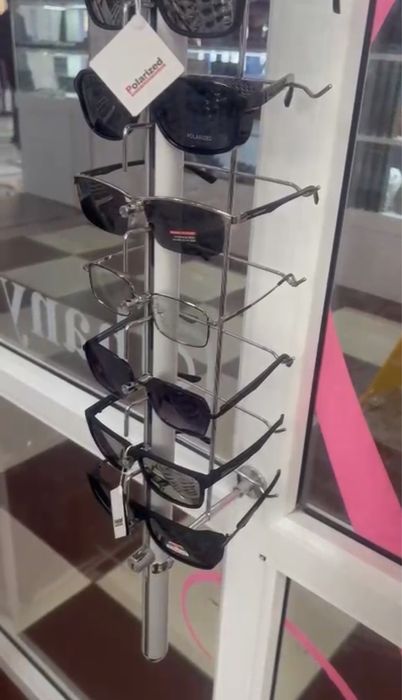 для очков витрина