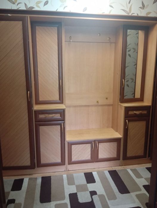 Продам шкаф-прихожую