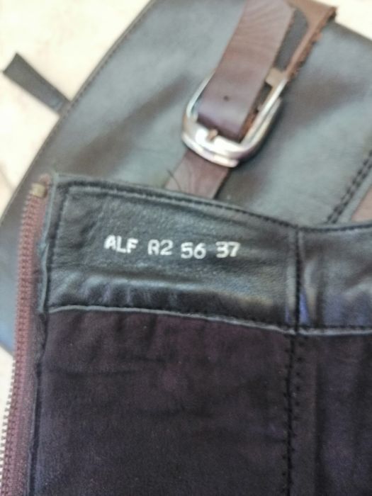 Дамски кожени ботуши