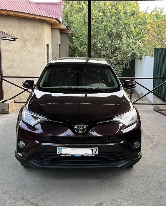 Внедорожник RAF 4