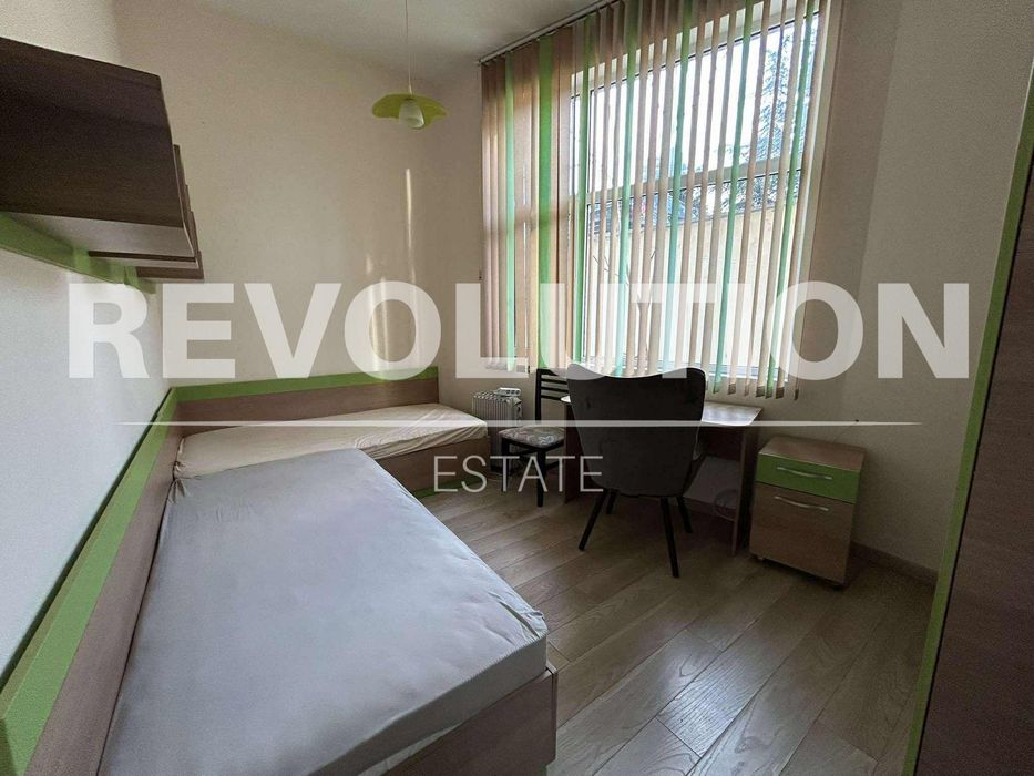 Дава се под наем Двустаен апартамент в Варна, Бриз - 65 кв.м за 328.95 € - Снимка #2