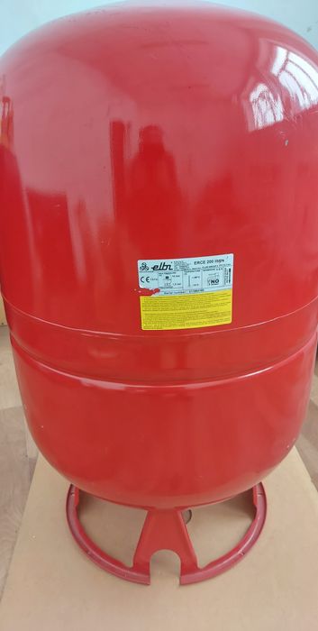 Расшерительный бак elbi