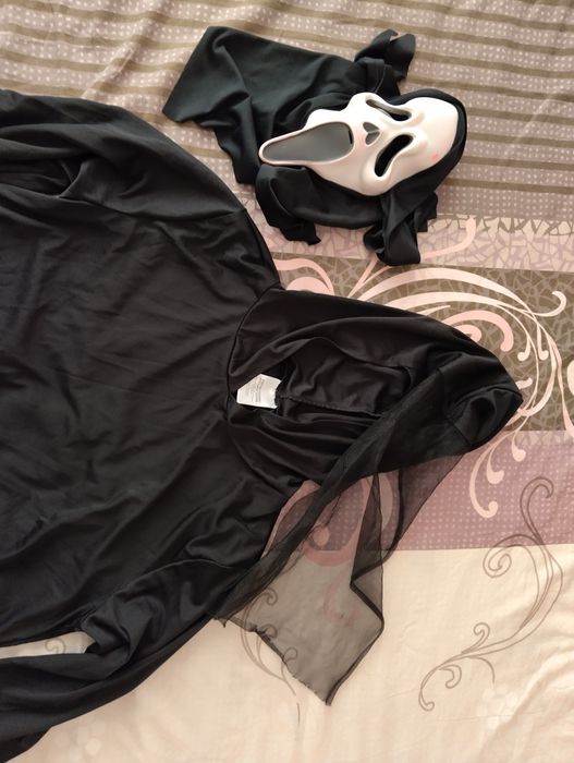 Костюм за Хелоуийн с пластмасов чук