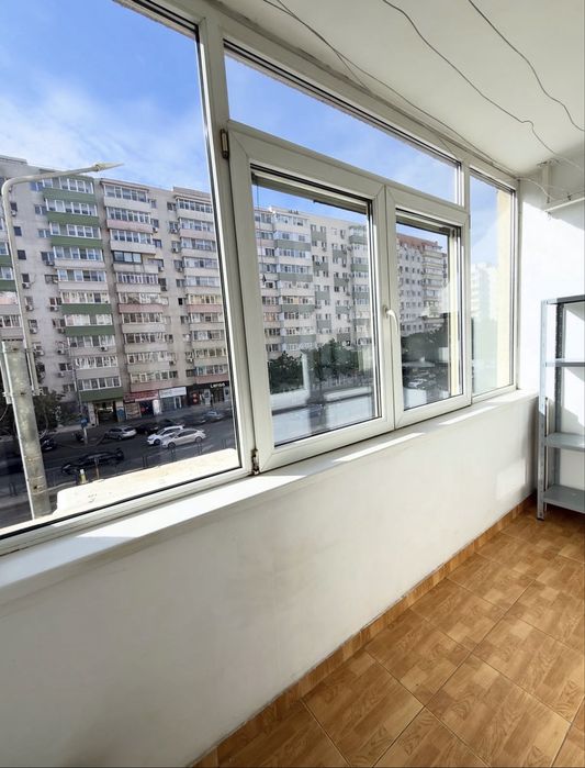 Apartament 3 camere - Stefan cel Mare - de vanzare - Dinamo