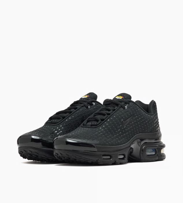 Nike Air Max Plus VII Black