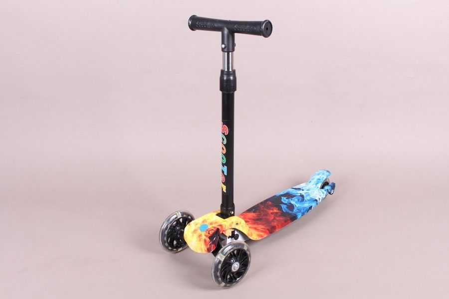 Детска тротинетка, Сгъваема, Светеща, Музикална, Розова, Пчела

Очаква