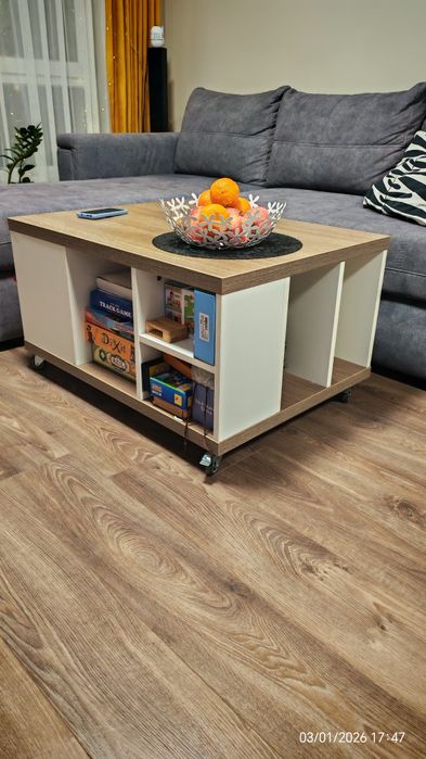 Холна маса  на колела