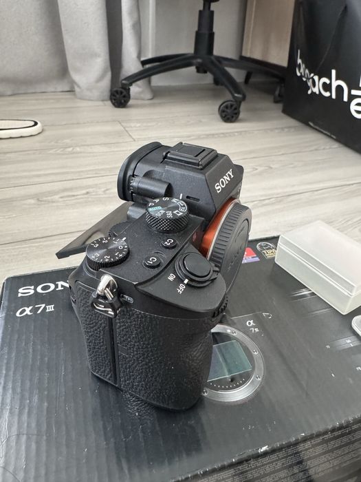 Продам Sony a7 III Body