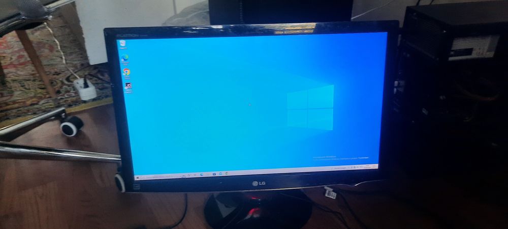 Монитор LG 24 дюйм