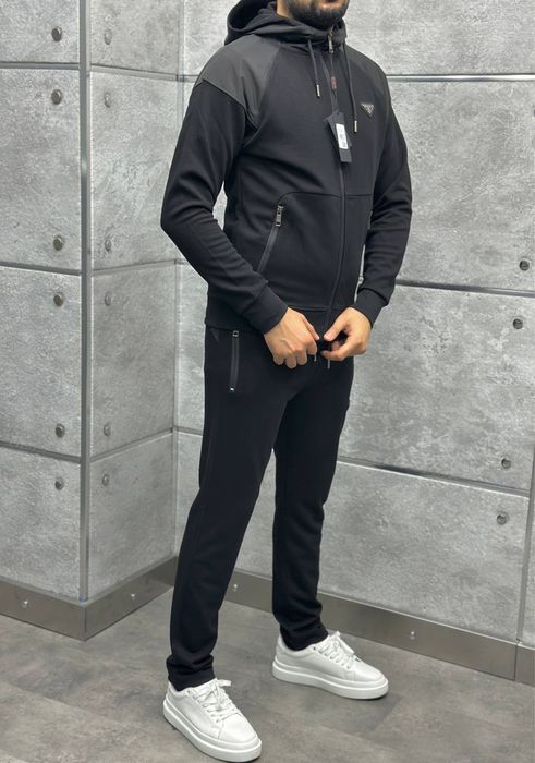 Мъжки екипи качествени