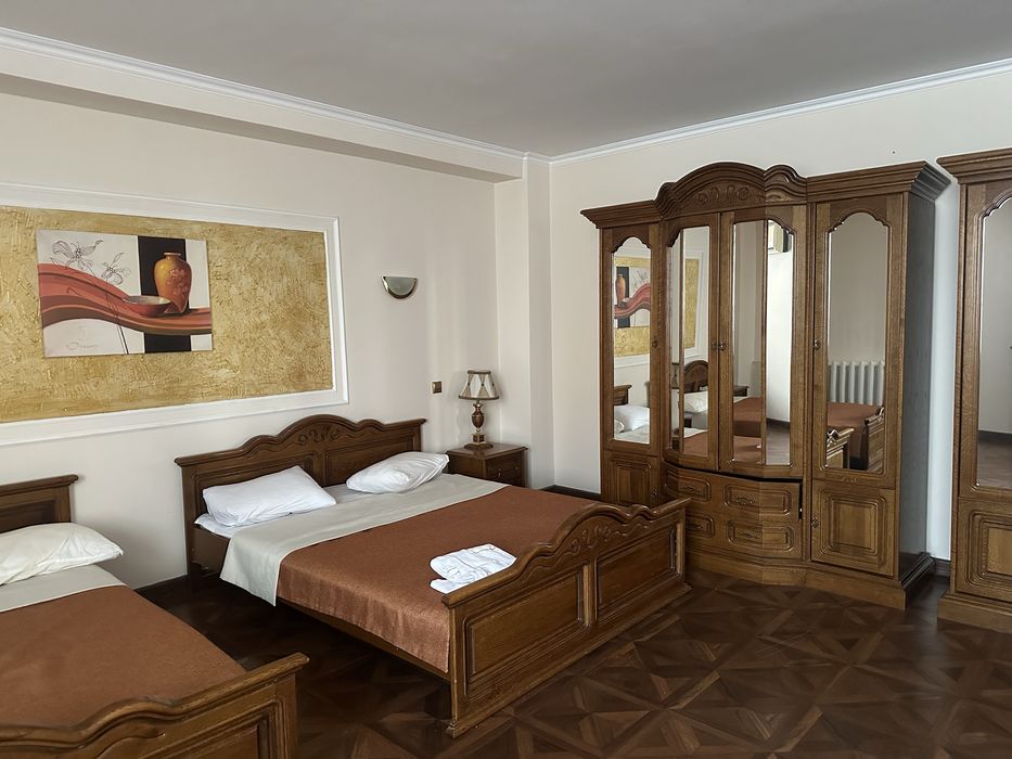 Кровать тахта тумбочки