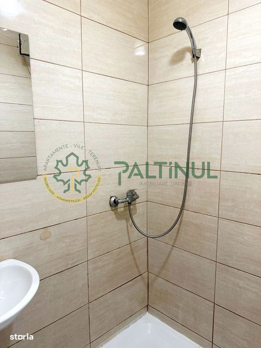 Garsoniera de inchiriat etaj 3 Lazaret- zona Compa