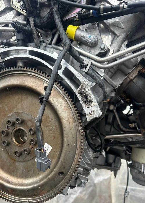 Piese Motor Mercedes OM275 V12