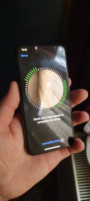 iPhone XS. Cu ecran defect parțial