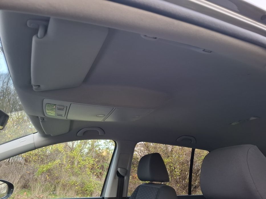 Продавам Фолксваген Туран 1.9TDi 105 k.c. 2010 Facelift