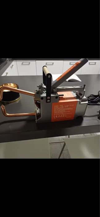 Апарат за точково заваряване