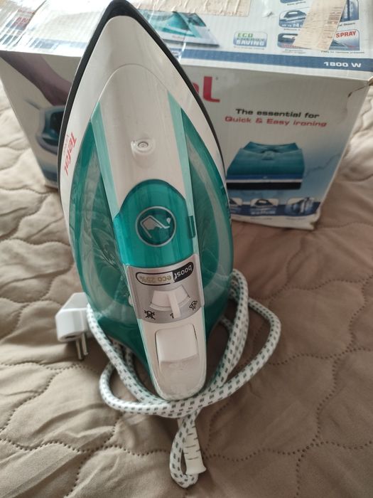 Fier de călcat Tefal Virtuo 1800W cu abur