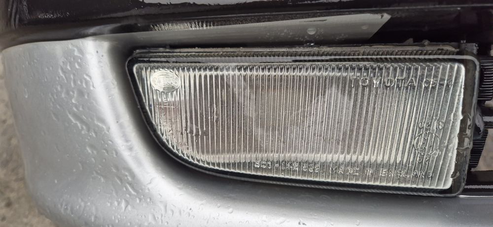 Бампер на Карину е в оригинале