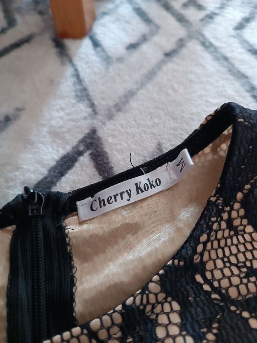 Боди размер М с прозрачни ръкави