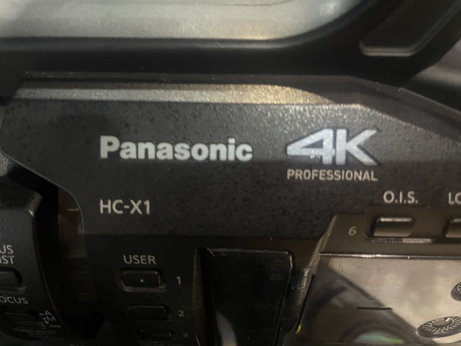 Профисионална видео камера Panasonic 4K.