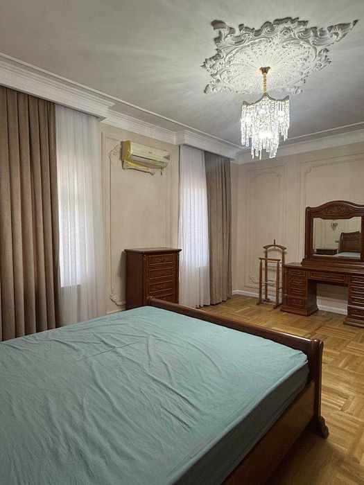 Аренда Дом 3000у.е Экспоцентр