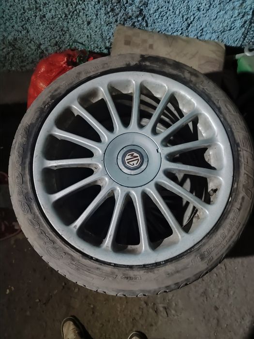 Комплект Дисков R18 5/100/114? MG SM