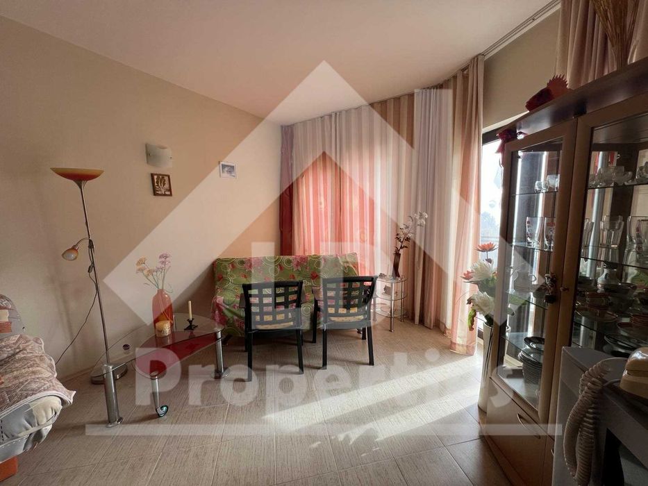 Продава се Тристаен апартамент в Варна, Център - 95 кв.м за 1564 €/кв.м - Снимка #2