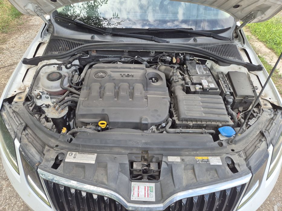 Skoda Octavia 1.6TDI DSG/LED/Печка