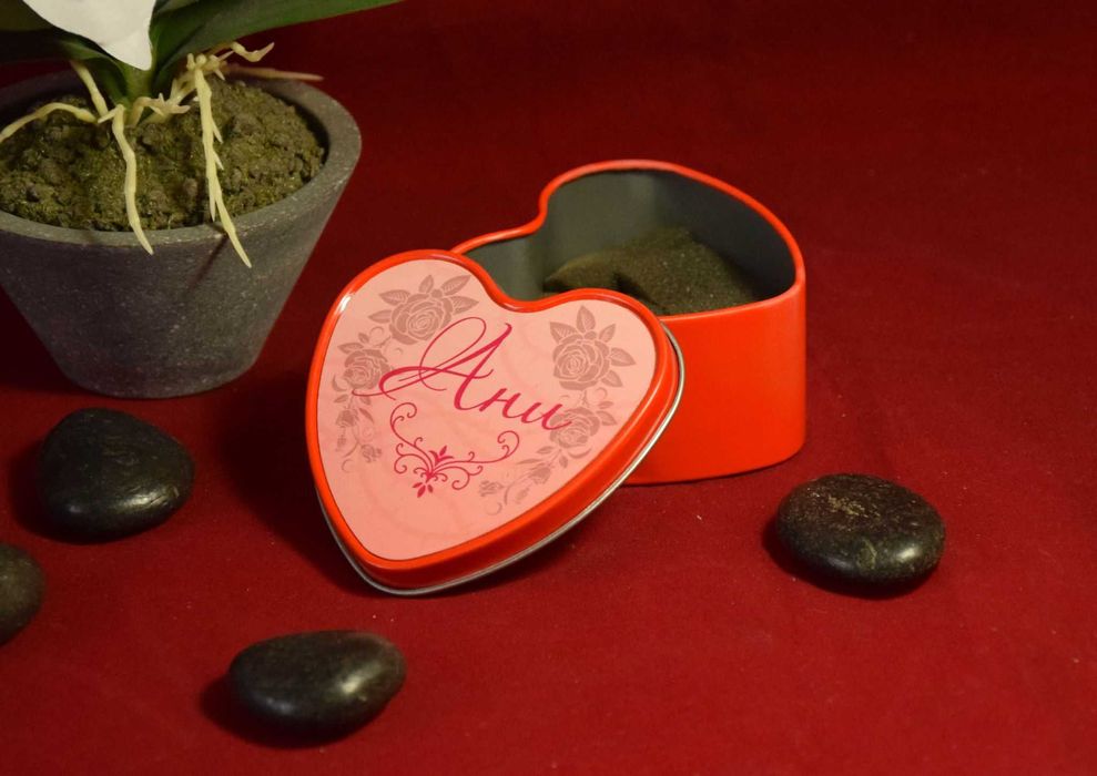 Лазерно гравирана метална кутийка за бижута