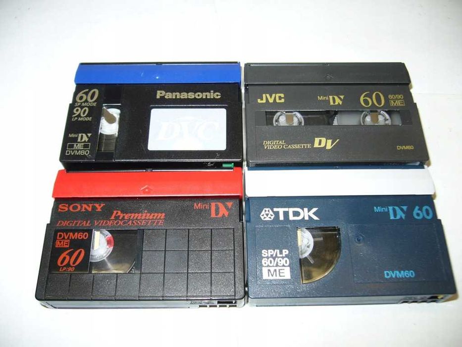 Camera video de colectie cu caseta minidv Canon