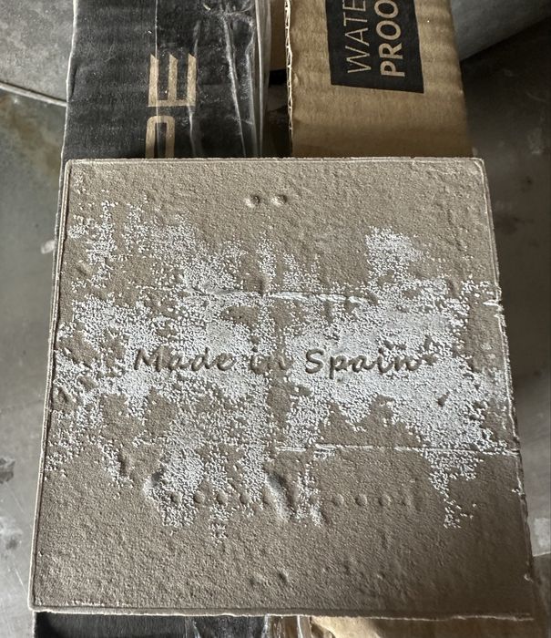 Продам плитку настенную